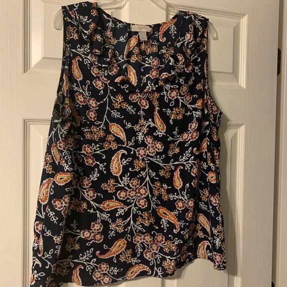 LOFT Tops - 2:$10 Loft Sz XL navy floral sleeveless blouse!
